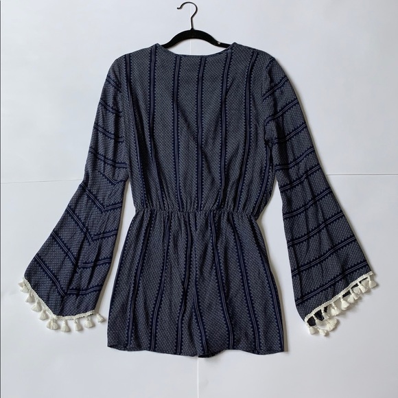 New Romeo + Juliet couture navy/blush romper - Picture 2 of 3